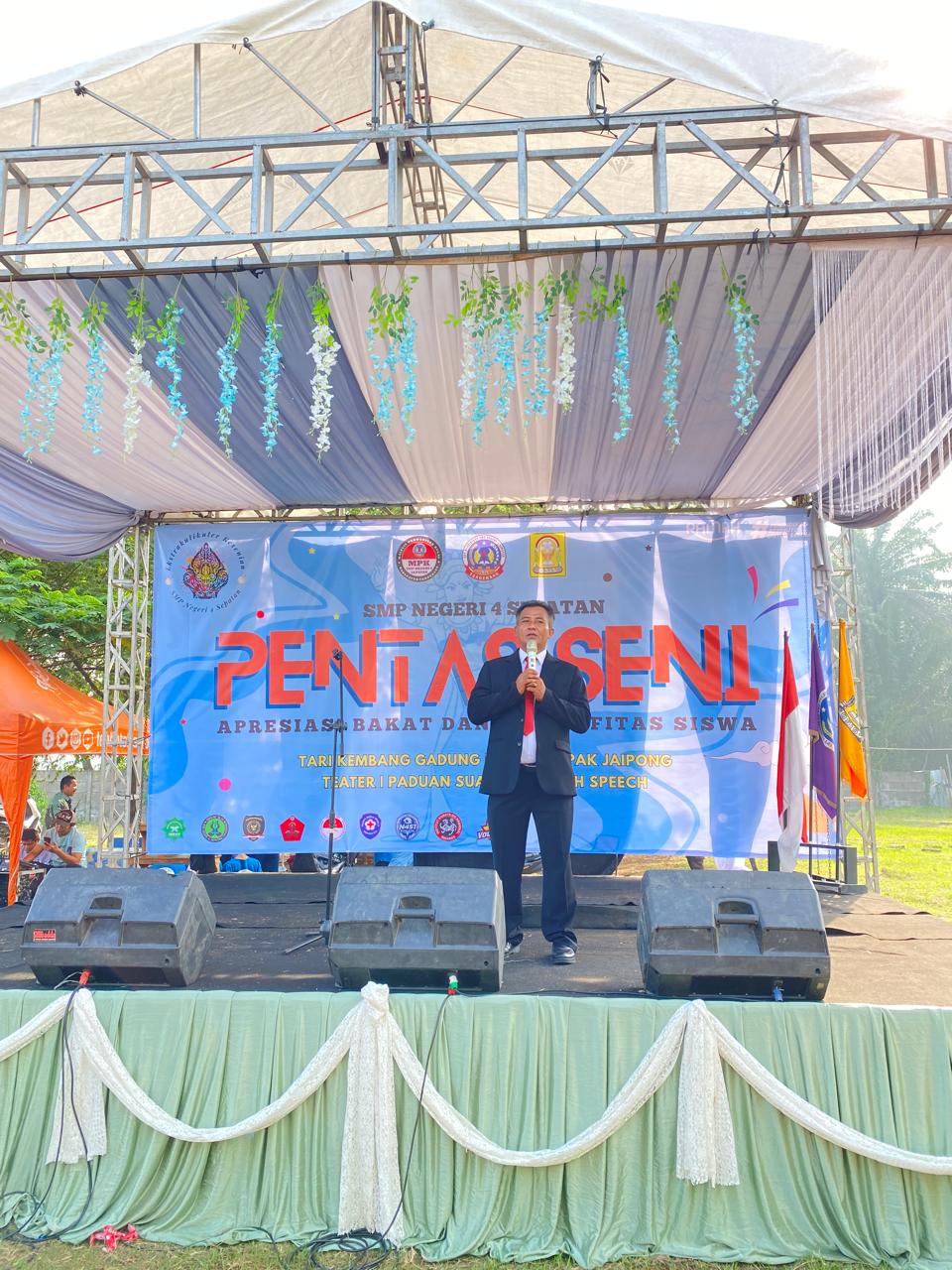 Pelepasan Siswa SMPN 4 Sepatan Meriah Dengan Penampilan Pentas Seni 